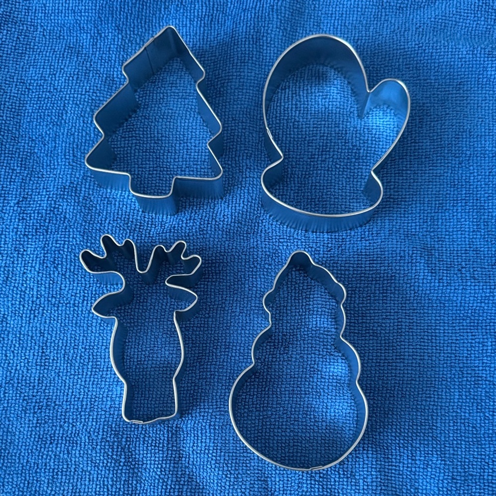 Holiday Cookie Cutter Set of 4.